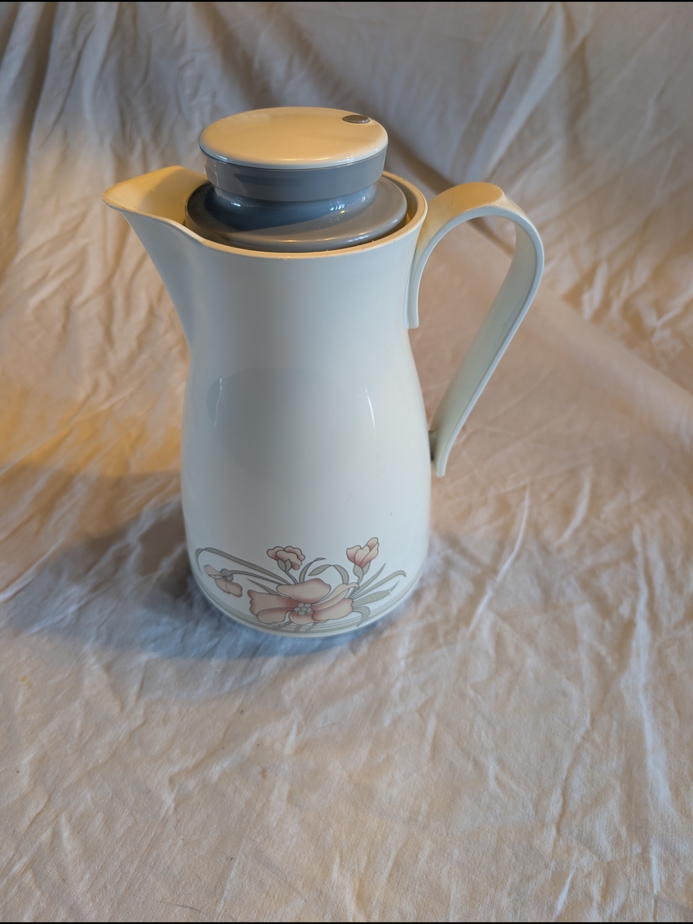 2/50$ Thermos Gray Insulated Container Lid with Flowers Print